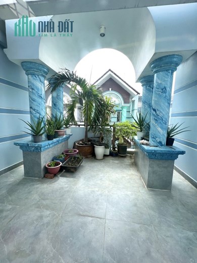 Bán nhà 4 lầu , 4 phòng ngủ An Dương Vương .
tuyệt đẹp giá chỉ 6,5 tỷ