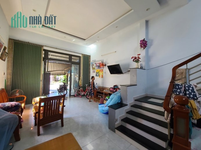Bán nhà 1 tầng, gác lửng, mặt phố, Hòa Hải, Ngũ Hành Sơn, Đà Nẵng. Diện tích 90 m2. Giá 2.65 tỷ.