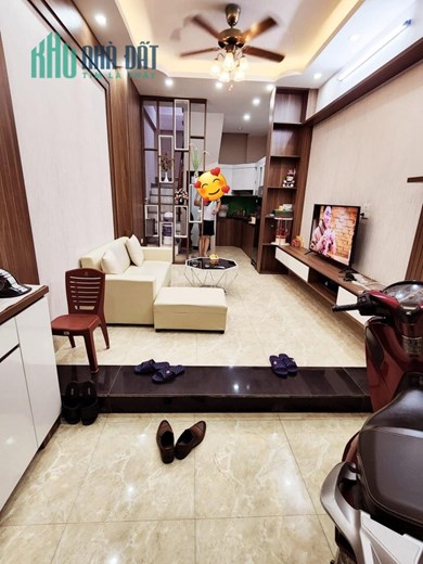 nhà siêu đẹp - khương đình - thanh xuân - chủ tặng toàn bô nội thất - ô tô tránh gần nhà