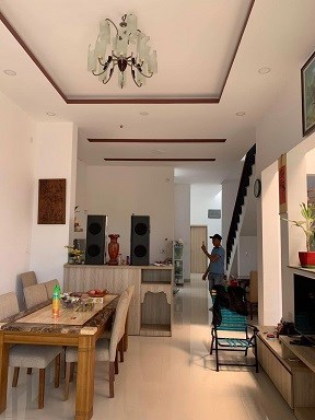 **CHỦ NGỢP NGÂN HÀNG. CẦN BÁN NHÀ GÓC 2 MẶT TẠI VĨNH NGỌC, TP NHA TRANG