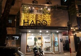 SANG NHƯỢNG MẶT BẰNG CỬA HÀNG THỜI TRANG TÓC( ĐÃ HOẠT ĐỘNG ĐƯỢC 4 NĂM)- VỊ TRÍ ĐẸP, SÁT GÓC NGÃ TƯ