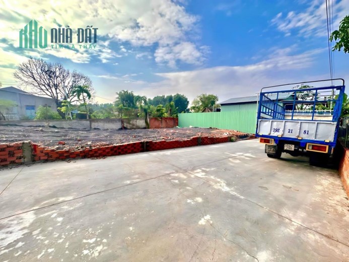 Đất 10,5x14,2 đg7m 2 ô tô sổ riêng thổ cư sẵn 93m2 kp2 p.Trảng Dài gần hô bơi PHương Nam chỉ 2,6Ty