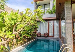 Giảm Sốc 3 tỷ! Villa Nam Việt Á GD1. Tựa Sông Kề Biển. Dòng tiền 120 Tr/T. Giá 14.x tỷ