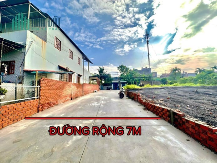 Đất 10,5x14,2 đg7m 2 ô tô sổ riêng thổ cư sẵn 93m2 kp2 p.Trảng Dài gần hô bơi PHương Nam chỉ 2,6Ty