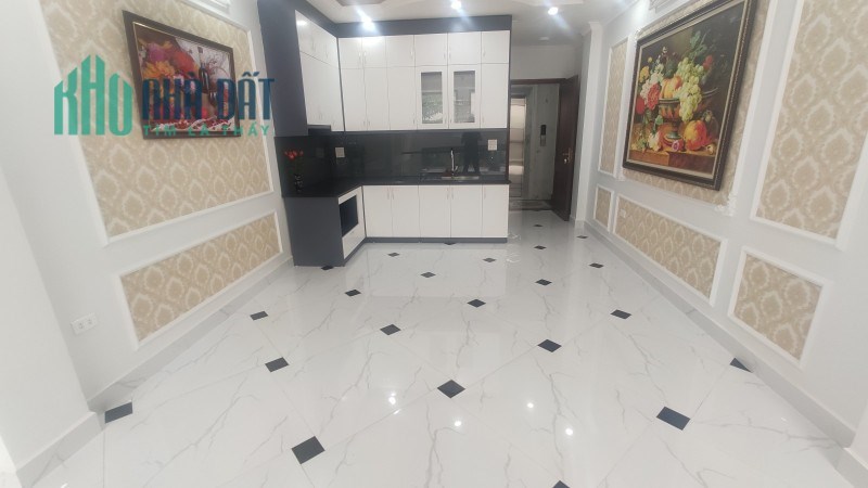 Bán nhà lô góc Hào Nam, gần oto, 40m2 x 4 tầng, nở hậu, ngõ rộng, nhỉnh 4 tỷ