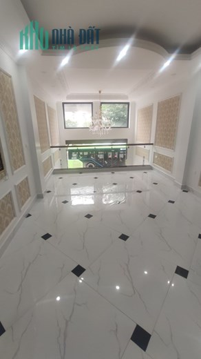 Bán nhà lô góc Hào Nam, gần oto, 40m2 x 4 tầng, nở hậu, ngõ rộng, nhỉnh 4 tỷ