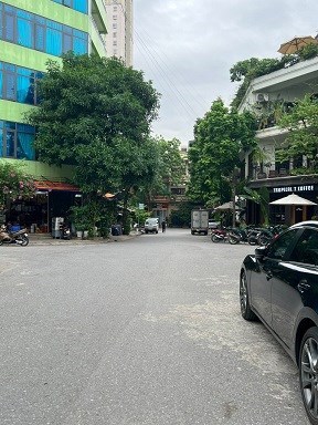 Cho thuê mặt bằng kinh doanh, cửa hàng, văn phòng - Gần Phố Lê Lai, Hà Đông