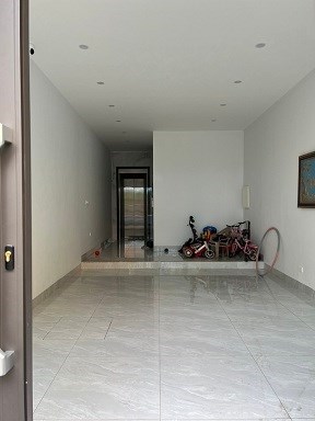 Cho thuê mặt bằng kinh doanh, cửa hàng, văn phòng - Gần Phố Lê Lai, Hà Đông