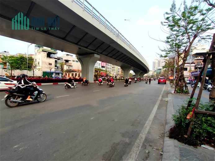 Bán nhà mặt phố Minh Khai, Hai Bà Trưng, 210m2 mặt tiền 10m, hơn 64 tỷ.