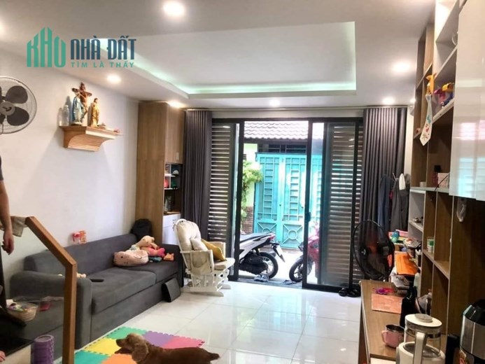 NHÀ TÂN HƯƠNG _ TÂN PHÚ _ 3 TẦNG N-HXH 4M-CHỈ 4.3TỶ.