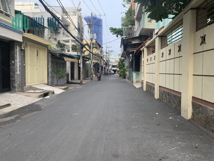 Bán đất tặng NHÀ TO -  Minh Phụng - P.9 - Q.6 - Hẻm như Mặt Tiền - 198m2 - 5 tầng - Ngang gần 8m -