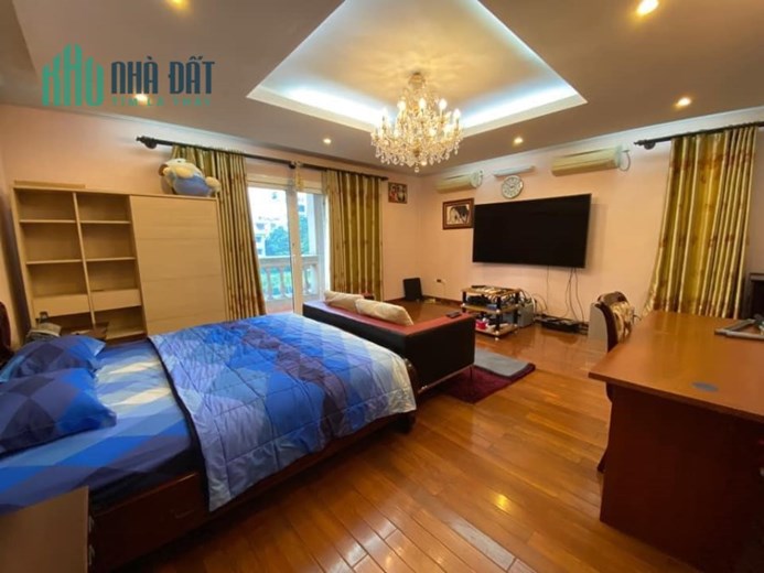 Bán nhà phố Nguyễn Viết Xuân, ô tô tránh, Kd VP, 130m, mt 7m, 23 tỷ