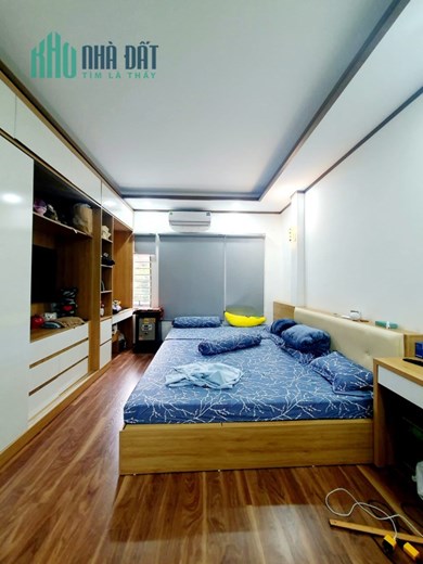 Bán nhà phố Hào Nam, 3 thoáng, ngõ thông Kd đỉnh, 69m, 4PN, 6.25 tỷ