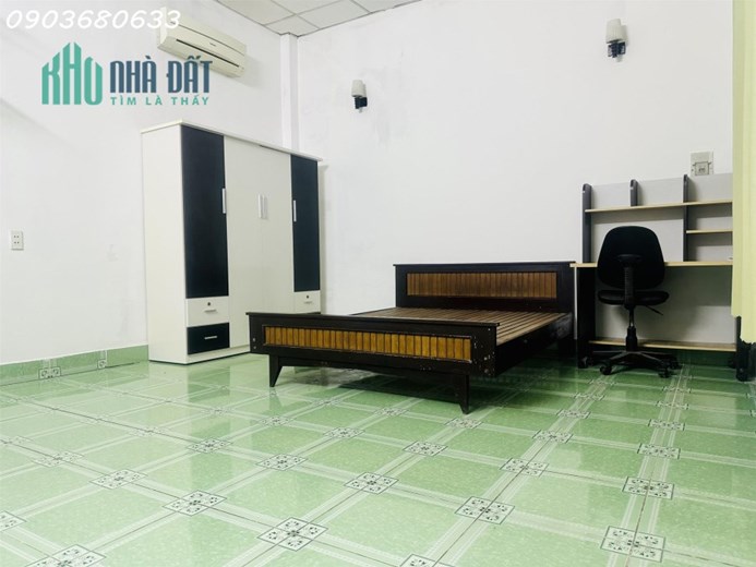 Cho thuê phòng rộng 30m2 MT đường Dương Quảng Hàm, p6, Gò Vấp