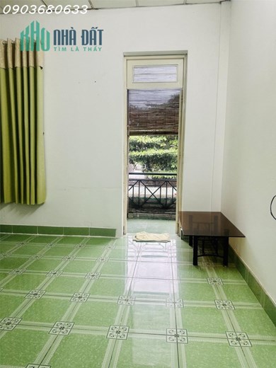 Cho thuê phòng rộng 30m2 MT đường Dương Quảng Hàm, p6, Gò Vấp