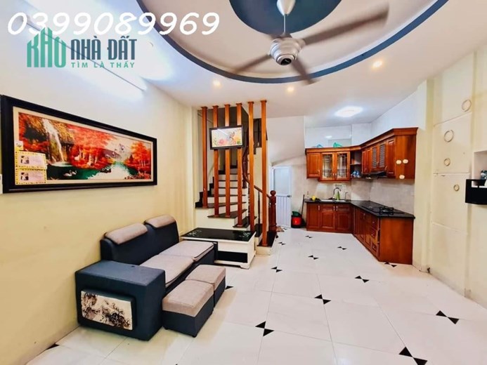 CẦN BÁN GẤP NHÀ HOÀNG MAI GIÁ CỰC RẺ - VUÔNG ĐẸP - MẶT TIỀN 4M – NHÀ CÒN RẤT MỚI