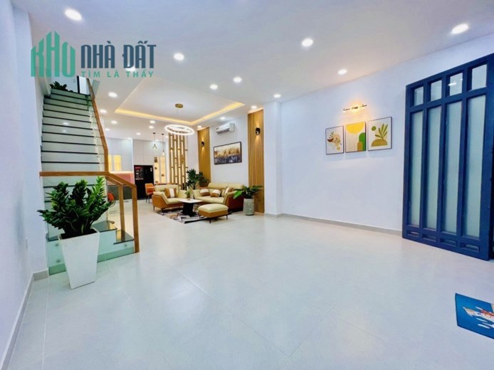 Bán Nhà Dương Quảng Hàm Giáp Bình Thạnh 70m2 Giá 7 Tỷ 4 Hẻm Xe Hơi