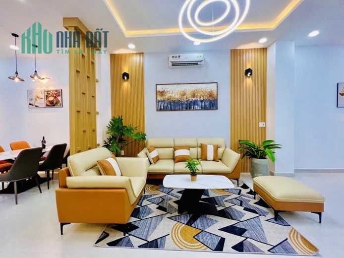 Bán Nhà Dương Quảng Hàm Giáp Bình Thạnh 70m2 Giá 7 Tỷ 4 Hẻm Xe Hơi