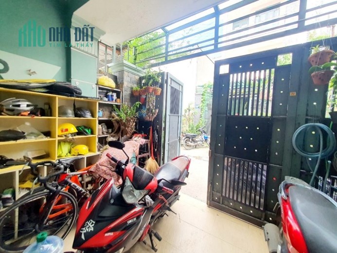Bán Nhà Dương Quảng Hàm Gò Vấp 100m2 Giá 6 Tỷ 7 Hẻm Xe Hơi Ngang 5m