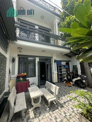 SIÊU PHẨM BIỆT THỰ 2 MẶT TIỀN - GẦN CHỢ TÂN HƯƠNG - NGANG 7M- 3 TẦNG - 115M2- 4PN- 6WC- CHỈ 8.1 TỶ