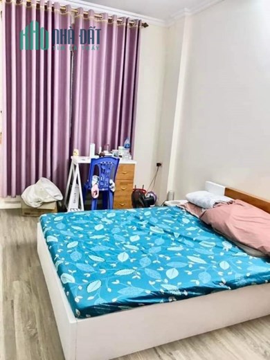 Bán nhà Trung Liệt 40m xây 4 tầng 1 tum lô góc giá 5.5 tỷ