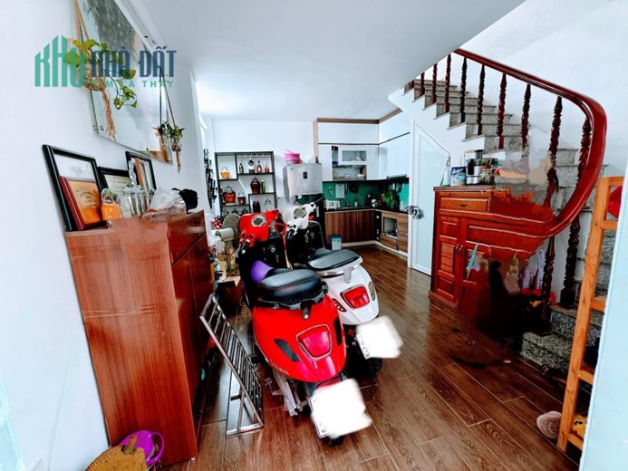 NHÀ LÔ GÓC 3 MẶT THOÁNG 30M LÊN ÔTÔ 34M2 5 TẦNG MẶT TIỀN 4M 3.6 TỶ ĐẠI TỪ