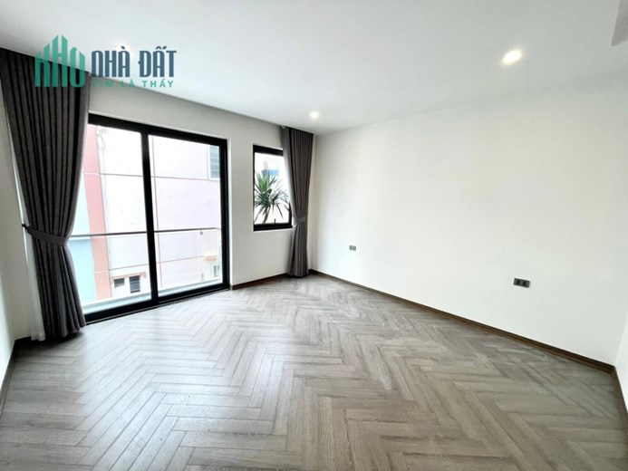NHÀ MỚI Ở LUÔN - YÊN PHỤ - GARA 7 CHỖ, THANG MÁY XỊN, NỘI THẤT ĐẲNG CẤP