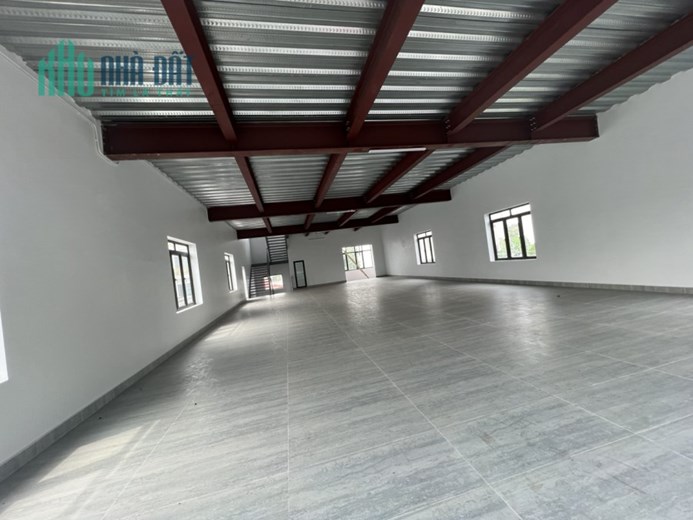 Cho thuê mặt sàn tầng 2 tuyến Lê hồng Phong diện tích 200 M 40 tr tháng