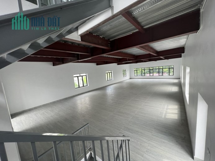 Cho thuê mặt sàn tầng 2 tuyến Lê hồng Phong diện tích 200 M 40 tr tháng