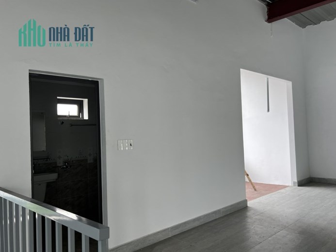 Cho thuê mặt sàn tầng 2 tuyến Lê hồng Phong diện tích 200 M 40 tr tháng