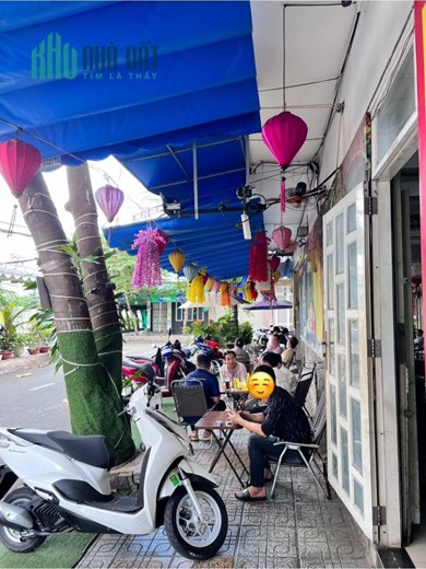 Vì lý do cá nhân nên cần sang nhượng lại mặt bằng và toàn bộ đồ dùng quán gần nhà thờ paolo bình