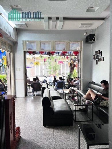 Vì lý do cá nhân nên cần sang nhượng lại mặt bằng và toàn bộ đồ dùng quán gần nhà thờ paolo bình