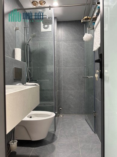 Bán nhà Hoàng Văn Thái diện tích 42mx6T Thang máy ô tô tránh nhà đẹp ở ngay 10.2 tỷ lh0975124520