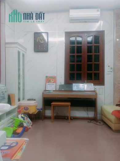 Bán nhà KIM MÃ,- BA ĐÌNH tập thể T1, 65m MT 4,5m, Ô TÔ - KINH DOANH