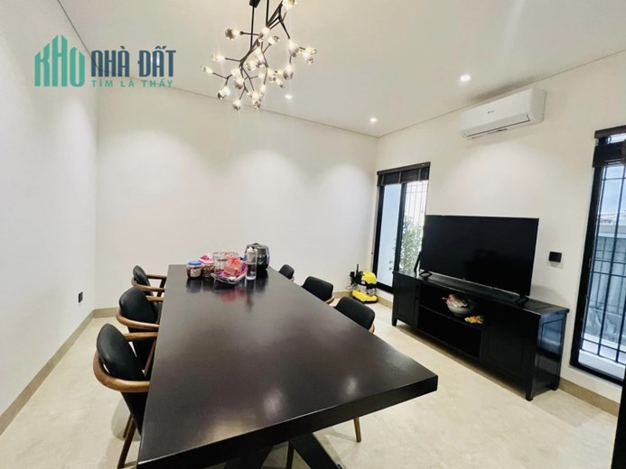 NHÀ MỚI Ở NGAY - NGHI TÀM - GARA 7 CHỖ, THANG MÁY XỊN, NỘI THẤT CHÂU ÂU
