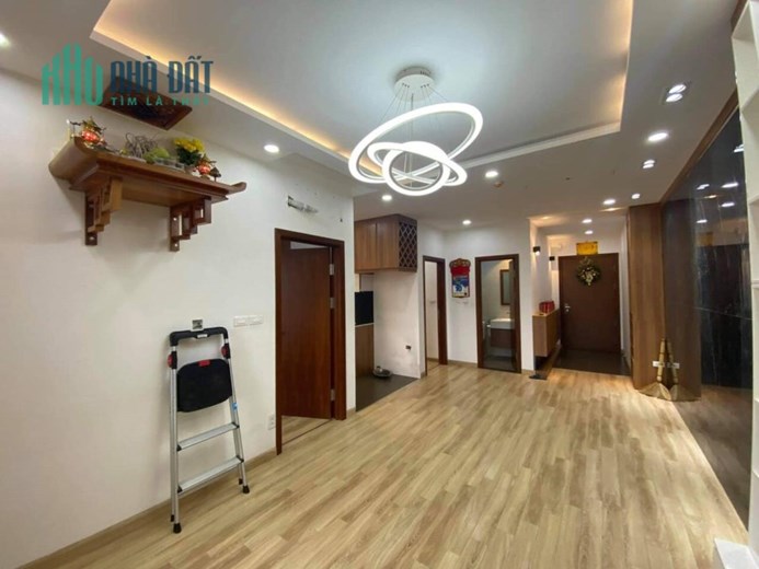 (HIẾM BÁN) Bán chung cư 34 Hoàng Cầu 70m 2PN hơn 3 ty tặng NT gần hồ BÁN GẤP
