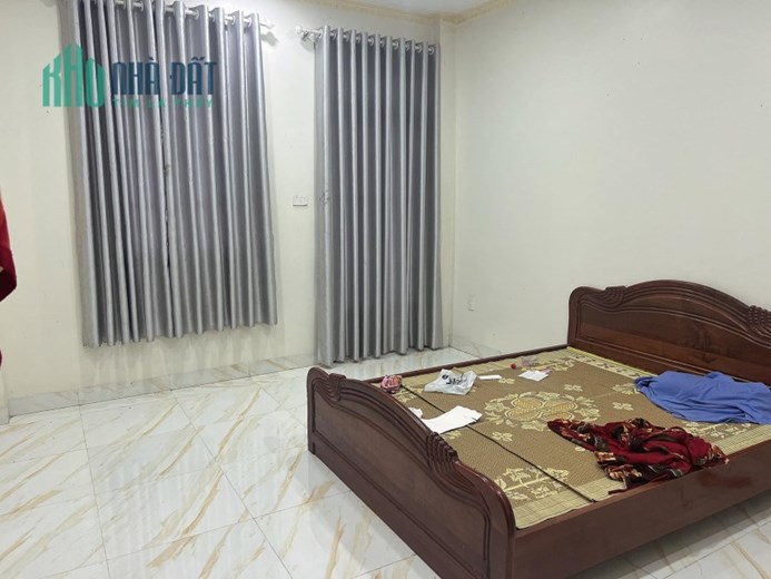 ĐÔNG TĂNG LONG - TRƯỜNG THẠNH NHÀ 4 TẦNG 4X16 GIÁ NHỈNH 4 TỶ