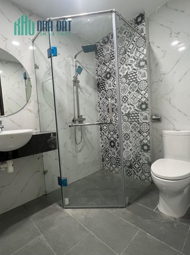 BÁN NHÀ PHỐ CỔ NGỌC LÂM 40M 5 TẦNG MẶT TIẾN 6,2M  CHỈ 3 TỶ9, NHÀ ĐẸP FULL NỘI THẤT, 10M Ô TÔ TRÁNH,