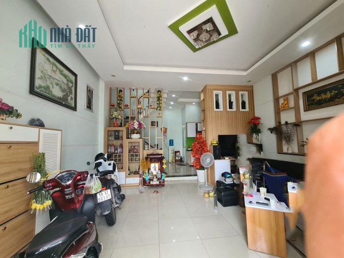 Bán nhà Trần Bá Giao P.5 QUẬN Gò vấp, 3 tầng, đường 6m, giá giảm còn 7.5 tỷ