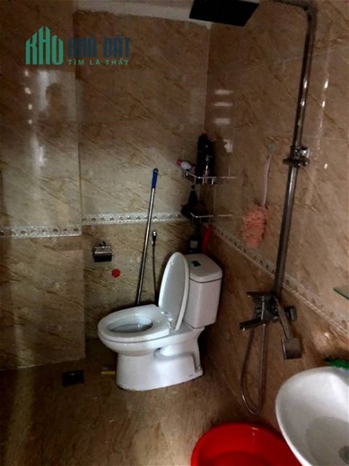 NHÀ RẤT MỚI,  NHÀ PHÂN LÔ, ĐƯỜNG Ô TÔ, DÂN TRÍ CAO, AN NINH TỐT
 
Ngọc Thuỵ Nhà 32m2, 5 Tầng, MT