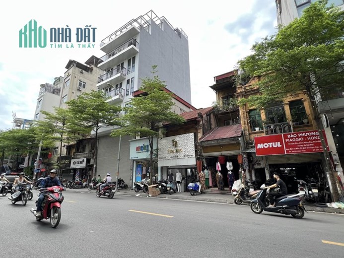 Mặt phố Đốc Ngữ giá 19.5 tỷ, 88mx4tg, Khách mua về khai thác dòng tiền