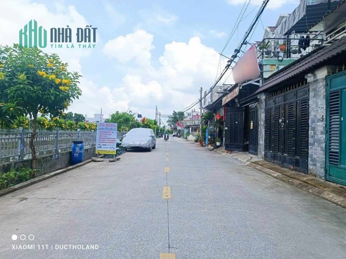 Hẻm to như đường nhỉnh 4Tỷ, bán nhà 3 tầng 4PN, 72m2 Thạnh Lộc, Quận 12