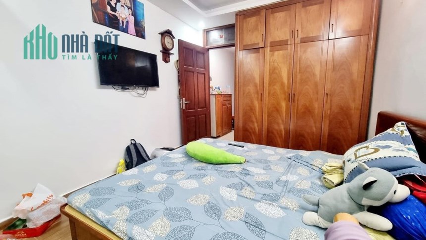 Bán nhà mặt phố Hoàng Văn Thái, kd đỉnh, vỉa hè rộng, 2 thoáng, 50m, mt 4.5m, 13.9 tỷ