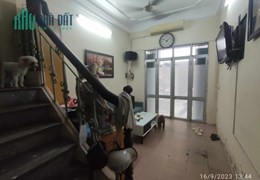 Cho thuê nhà Ngọc Hà, 46m2, 3T, 3N, đủ đồ, 12tr, Ba Đình, ô tô.