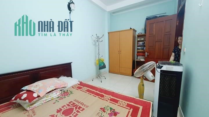 Bán Nhà Ngõ 127 Lạc Long Quân 52/56m2 x 5 tầng, 5 phòng ngủ đầy đủ công năng, kinh doanh đỉnh cao