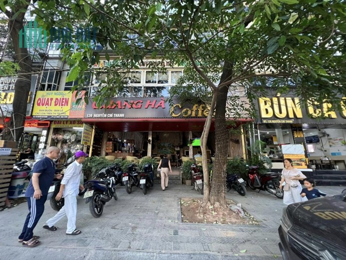 Mặt phố Nam Đồng giá 24.9 tỷ, 77mx3T, Mua KD quá Hợp Lí