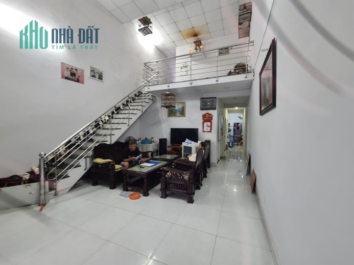Bán nhà 2 tầng trong kiệt, đường Nguyễn Công Hoan, Cẩm Lệ, Đà Nẵng. Diện tích 118 m2. Giá chỉ 2.6