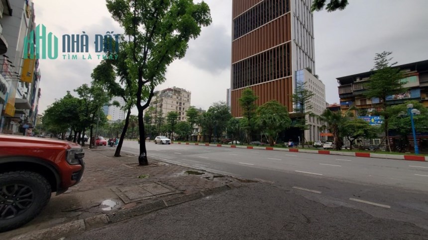 BÁN NHÀ MẶT PHỐ HOÀNG QUỐC VIỆT CHỢ NGHĨA TÂN KINH DOANH SẦM UẤT GIÁ RẺ NHẤT CẦU GIẤY