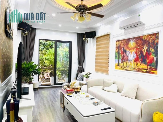 VÍP! Nhỉnh 4 TỶ - 5 Tầng - 55m - OTO VÀO NHÀ - NHÀ NGỌC LÂM.