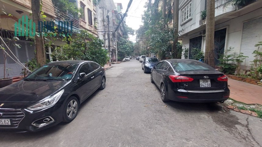 Nhà Đầm Trấu, 50m2, 4T, MT4.2m, 16.5Tỷ, Đầu Phố, Vỉa Hè, 0977097287
